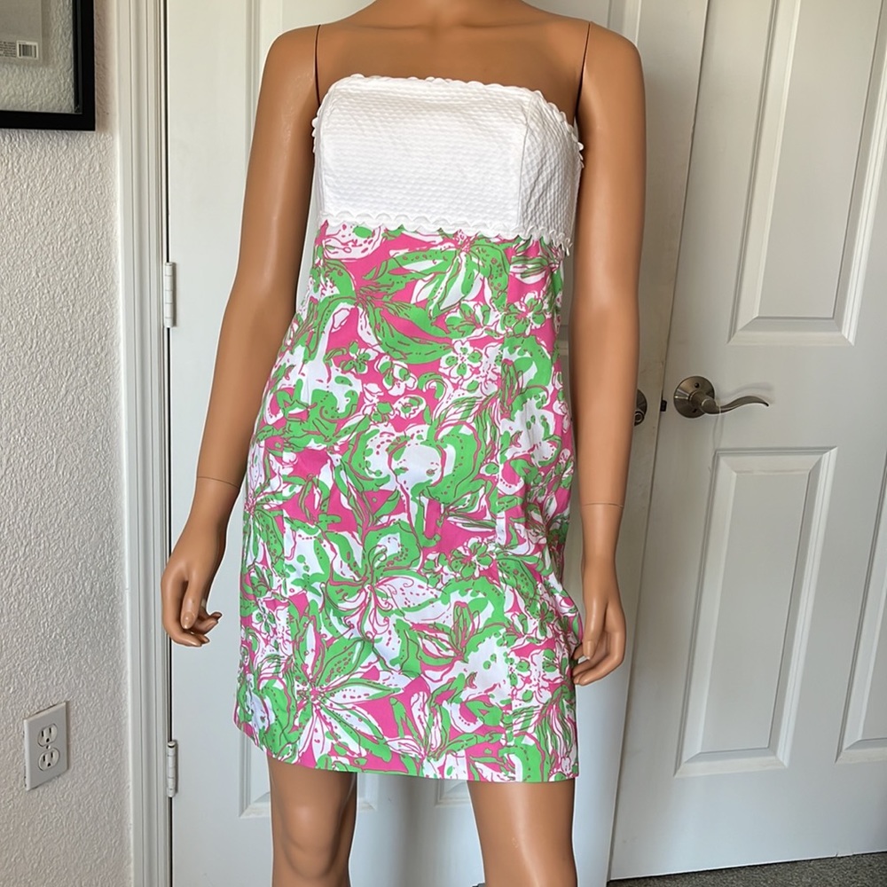 BEAUTIFUL LILLY PULITZER STRAPLESS DRESS. Size 2. White w/pink and green! EUC.